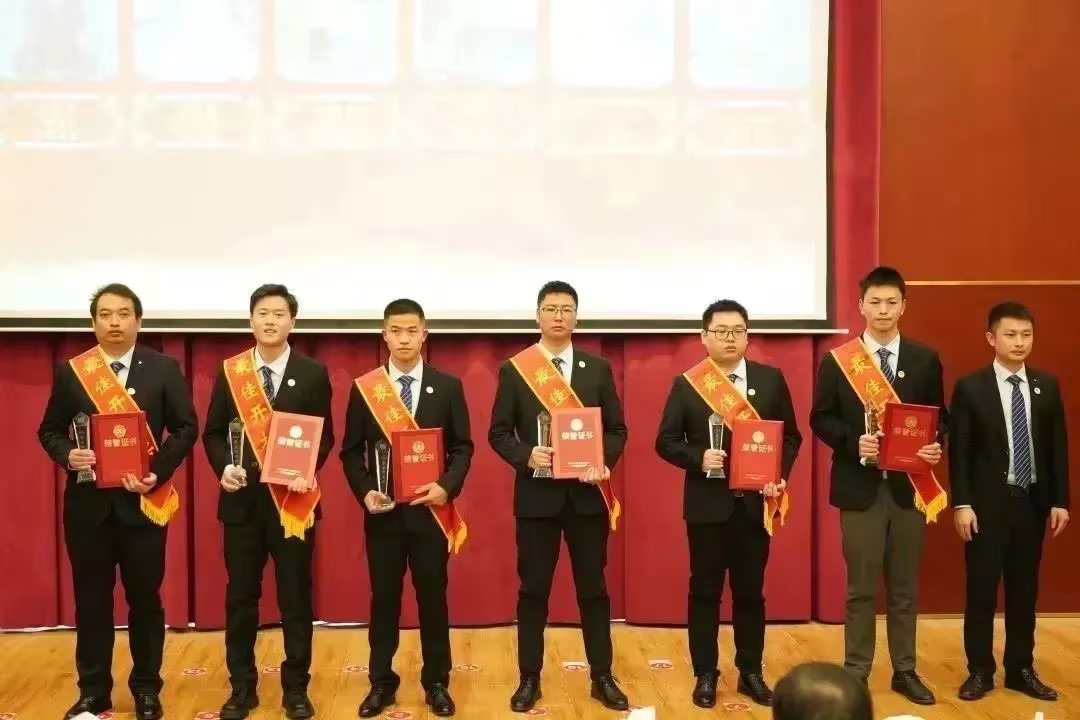 20ef253c-4ccf-486b-9479-d9fd95c51f01.jpg